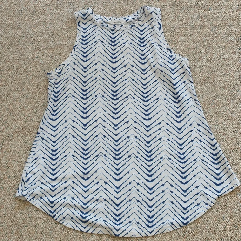 Athleta 3 Tank Tops Breezy Muscle Tank Size Small - Picture 4 of 12